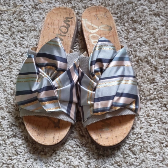 Shoes - Picture 1 of 4